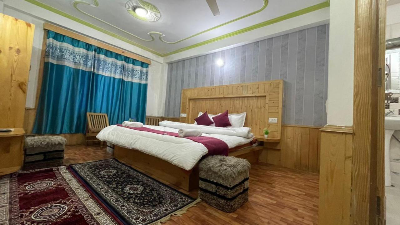 مايالي Hotel New Hilltop Inn المظهر الخارجي الصورة