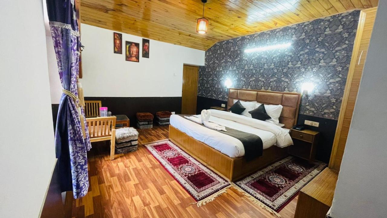 مايالي Hotel New Hilltop Inn المظهر الخارجي الصورة